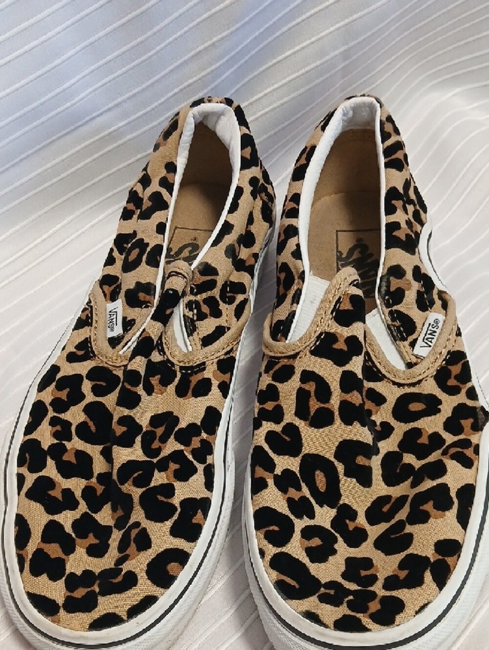 Vans Leopard Print Slip-On Sneakers - Tan & Black - Picture 3 of 6